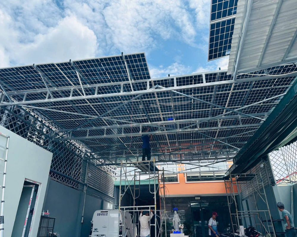 Sử dụng tấm pin AE SOLAR 630W thương hiệu Đức chất lượng cao